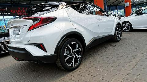 Toyota C-HR (122KM) - 86 900  PLN, 2017 - Mysłowice - wyprzedaż | Autoria.pl