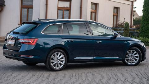 Škoda Superb III  (190KM) - 87 700  PLN, 2017 - Zwoleń - wyprzedaż | Autoria.pl