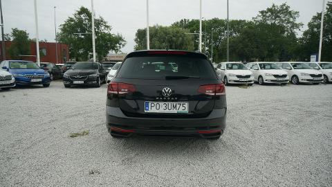Volkswagen Passat B8  (150KM) -  102 500  PLN, 2021 - Poznań - wyprzedaż | Autoria.pl