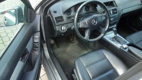 Mercedes-Benz Klasa C W203  (156KM) - 31 900  PLN, 2009 - Słupsk - wyprzedaż | Autoria.pl