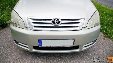 Toyota Avensis Verso I  (115KM) - 14 000  PLN, 2003 - Gdynia Cisowa - wyprzedaż | Autoria.pl