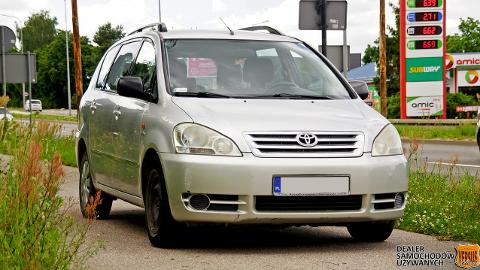 Toyota Avensis Verso I  (115KM) - 14 000  PLN, 2003 - Gdynia Cisowa - wyprzedaż | Autoria.pl