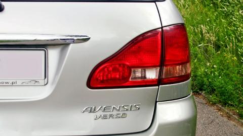 Toyota Avensis Verso I  (115KM) - 14 000  PLN, 2003 - Gdynia Cisowa - wyprzedaż | Autoria.pl