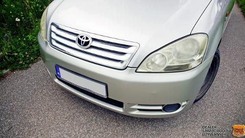 Toyota Avensis Verso I  (115KM) - 14 000  PLN, 2003 - Gdynia Cisowa - wyprzedaż | Autoria.pl