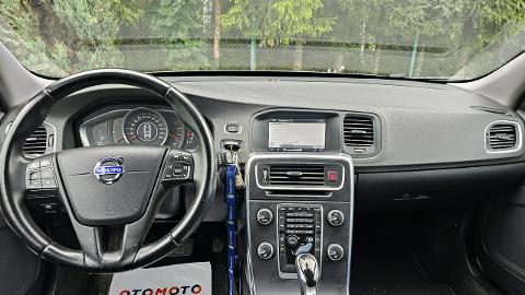 Volvo V60 I  (165KM) - 62 900  PLN, 2015 - Nowy Sącz - wyprzedaż | Autoria.pl