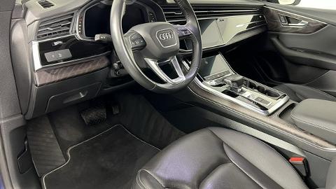 Audi Q8 (335KM) -  135 000  PLN, 2019 - Katowice - wyprzedaż | Autoria.pl