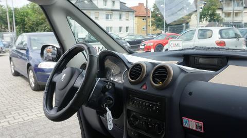 Peugeot 1007 (109KM) - 8 900  PLN, 2006 - Opole - wyprzedaż | Autoria.pl