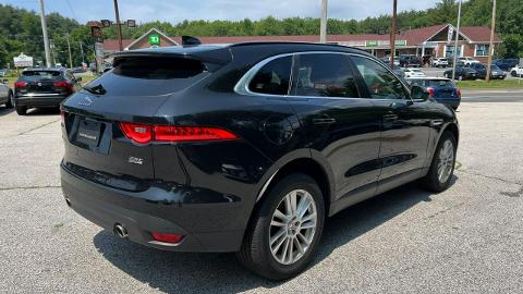 Jaguar F-PACE (340KM) - 67 000  PLN, 2017 - Katowice - wyprzedaż | Autoria.pl