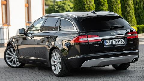 Jaguar XF X250  (200KM) - 52 700  PLN, 2014 - Zwoleń - wyprzedaż | Autoria.pl