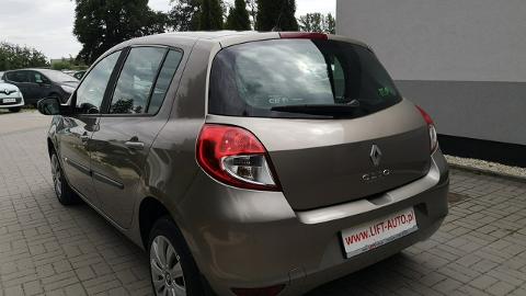 Renault Clio II  (75KM) - 15 900  PLN, 2011 - Strzegom - wyprzedaż | Autoria.pl