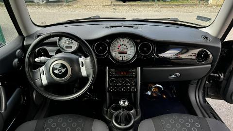 Mini Cooper I  (90KM) - 14 500  PLN, 2006 - Gdów - wyprzedaż | Autoria.pl