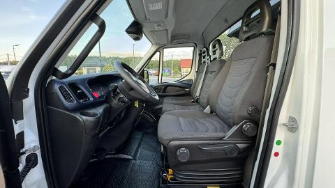 Iveco Daily 50C18 V H (180KM) -  145 000  PLN, 2019 - Widełki - wyprzedaż | Autoria.pl