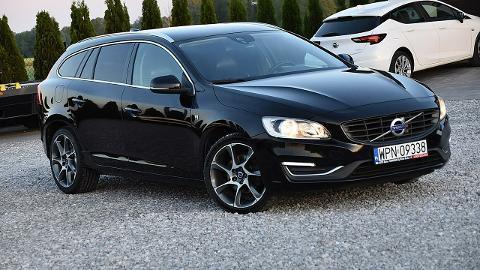 Volvo V60 I  (120KM) - 45 900  PLN, 2016 - Nowe Kucice - wyprzedaż | Autoria.pl