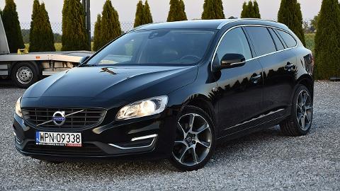 Volvo V60 I  (120KM) - 45 900  PLN, 2016 - Nowe Kucice - wyprzedaż | Autoria.pl