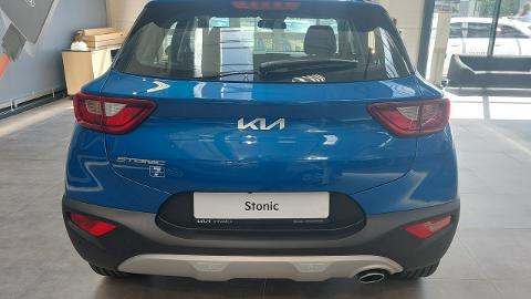 Kia Stonic (100KM) - 89 600  PLN, 2024 - Warszawa - wyprzedaż | Autoria.pl