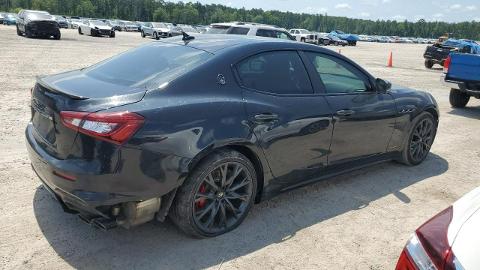 Maserati Ghibli (430KM) - 62 600  PLN, 2019 - Sękocin Nowy - wyprzedaż | Autoria.pl