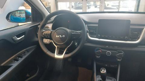 Kia Stonic (100KM) - 89 600  PLN, 2024 - Warszawa - wyprzedaż | Autoria.pl