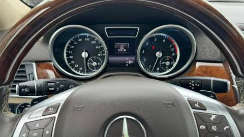Mercedes-Benz GL X166  (362KM) - 31 800  PLN, 2015 - Katowice - wyprzedaż | Autoria.pl