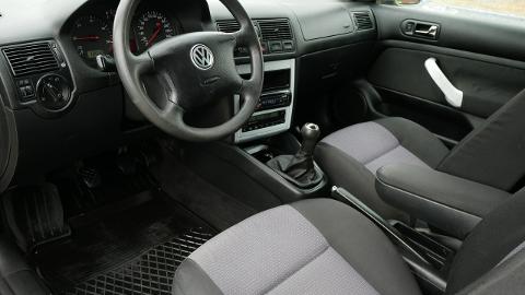 Volkswagen Golf IV  (100KM) - 8 500  PLN, 2002 - Goczałkowice-Zdrój - wyprzedaż | Autoria.pl