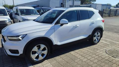 Volvo XC 40 (150KM) -  129 900  PLN, 2019 - Otwock - wyprzedaż | Autoria.pl