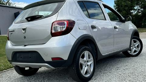 Dacia Sandero Stepway II  (90KM) - 27 900  PLN, 2015 - Strzegom - wyprzedaż | Autoria.pl