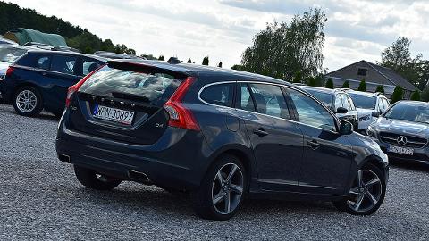 Volvo V60 I  (181KM) - 42 900  PLN, 2014 - Nowe Kucice - wyprzedaż | Autoria.pl