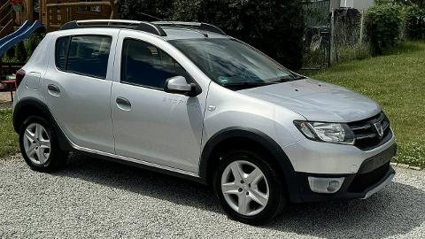 Dacia Sandero Stepway II  (90KM) - 27 900  PLN, 2015 - Strzegom - wyprzedaż | Autoria.pl