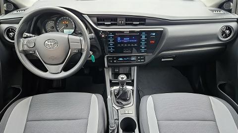 Toyota Auris II  (99KM) - 49 900  PLN, 2016 - Warszawa - wyprzedaż | Autoria.pl