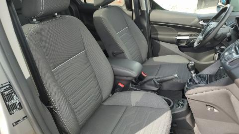 Ford Tourneo Connect II  (120KM) - 79 900  PLN, 2018 - Warszawa - wyprzedaż | Autoria.pl