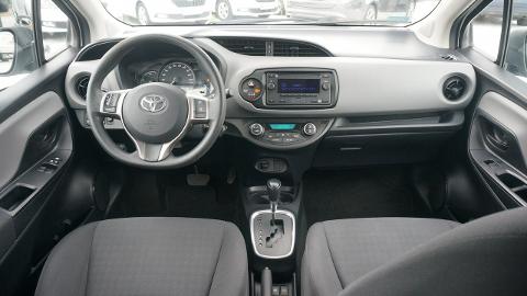 Toyota Yaris III  (74KM) - 35 200  PLN, 2019 - Poznań - wyprzedaż | Autoria.pl