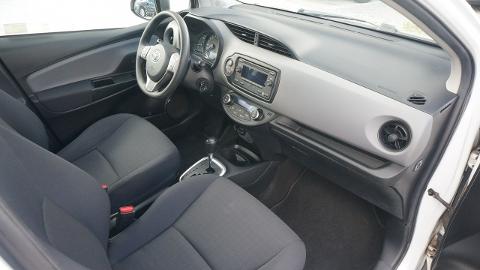Toyota Yaris III  (74KM) - 34 900  PLN, 2018 - Poznań - wyprzedaż | Autoria.pl
