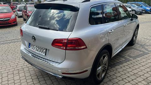 Volkswagen Touareg II  (262KM) - 99 000  PLN, 2015 - Orzech - wyprzedaż | Autoria.pl