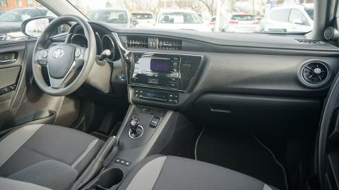 Toyota Auris II  (99KM) - 54 000  PLN, 2018 - Poznań - wyprzedaż | Autoria.pl