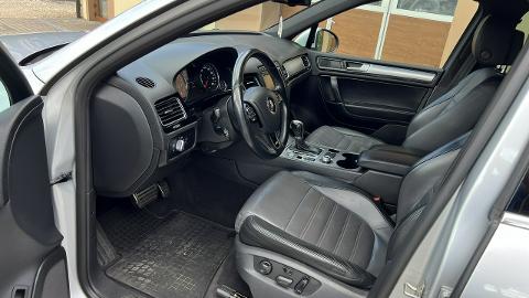 Volkswagen Touareg II  (262KM) - 99 000  PLN, 2015 - Orzech - wyprzedaż | Autoria.pl