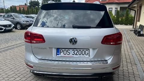 Volkswagen Touareg II  (262KM) - 99 000  PLN, 2015 - Orzech - wyprzedaż | Autoria.pl