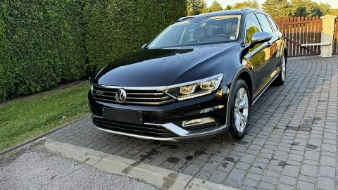 Volkswagen Passat B8  (190KM) - 64 500  PLN, 2017 - Bliżyn - wyprzedaż | Autoria.pl