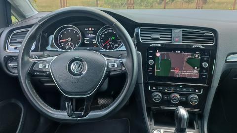 Volkswagen Golf VII  (150KM) - 71 500  PLN, 2020 - Otwock - wyprzedaż | Autoria.pl