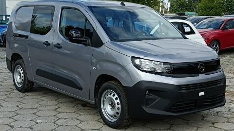 Opel Combo (102KM) - 99 499  PLN, 2024 - Warszawa - wyprzedaż | Autoria.pl