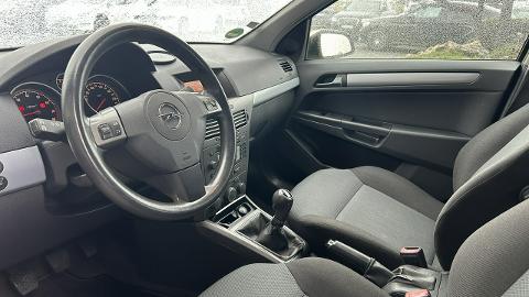 Opel Astra H  (105KM) - 9 900  PLN, 2005 - Żory - wyprzedaż | Autoria.pl