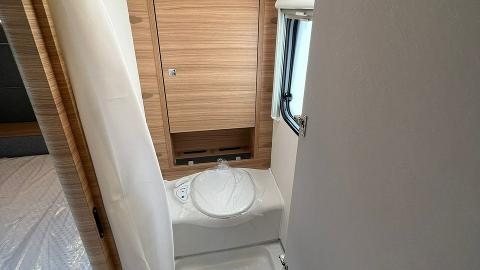 Dethleffs Camper 560 FMK -  174 900  PLN, 2023 - Janki - wyprzedaż | Autoria.pl