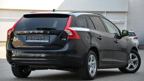 Volvo V60 I  (120KM) - 38 900  PLN, 2017 - Kutno - wyprzedaż | Autoria.pl