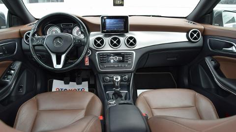 Mercedes-Benz CLA (136KM) - 65 900  PLN, 2014 - HRUBIESZÓW - wyprzedaż | Autoria.pl