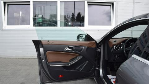 Mercedes-Benz CLA (136KM) - 65 900  PLN, 2014 - HRUBIESZÓW - wyprzedaż | Autoria.pl