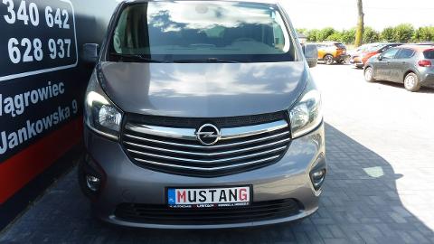 Opel Vivaro (140KM) - 62 900  PLN, 2014 - Wągrowiec - wyprzedaż | Autoria.pl