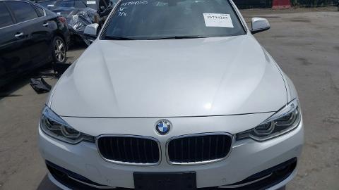 BMW Seria  3 F30/F31  (248KM) - 44 300  PLN, 2017 - Sękocin Nowy - wyprzedaż | Autoria.pl