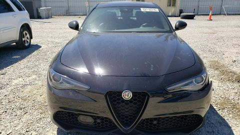 Alfa Romeo Giulia (280KM) - 54 800  PLN, 2020 - Sękocin Nowy - wyprzedaż | Autoria.pl