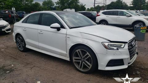 Audi A3 8V  (220KM) - 41 400  PLN, 2017 - Sękocin Nowy - wyprzedaż | Autoria.pl