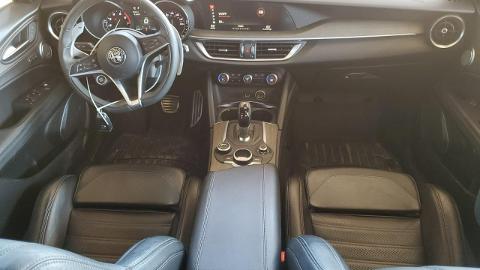 Alfa Romeo Stelvio (280KM) - 49 600  PLN, 2018 - Sękocin Nowy - wyprzedaż | Autoria.pl