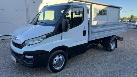 Iveco Daily (130KM) - 75 000  PLN, 2015 - Opoczno - wyprzedaż | Autoria.pl