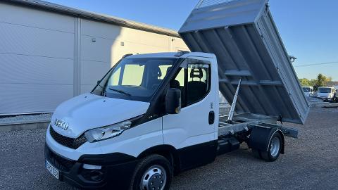 Iveco Daily (130KM) - 75 000  PLN, 2015 - Opoczno - wyprzedaż | Autoria.pl